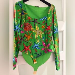 VERSACE NWOT 💚 🪸Green Starfish Print Long Sleeve Bodysuit